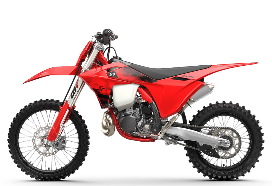 PHO_BIKE_90_LI_GASGAS-EX-300-MY26-90-left_#SALL_#AEPI_#V1.jpg
