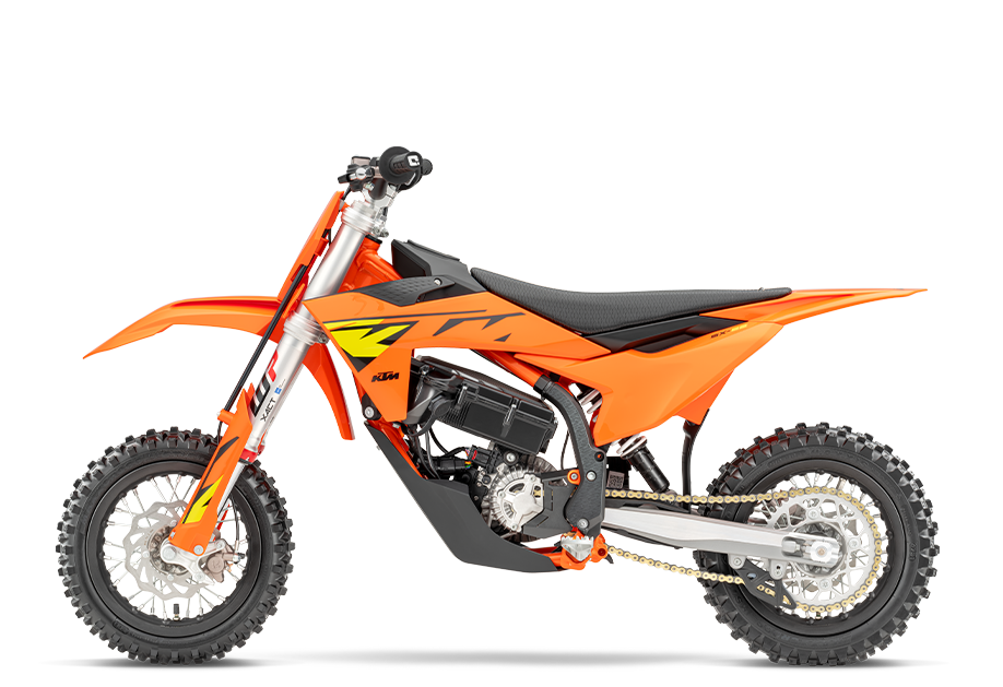 PHO_BIKE_90_LI_MY-25-KTM-SX-E-3-90-Degree-left_#SALL_#AEPI_#V1.png