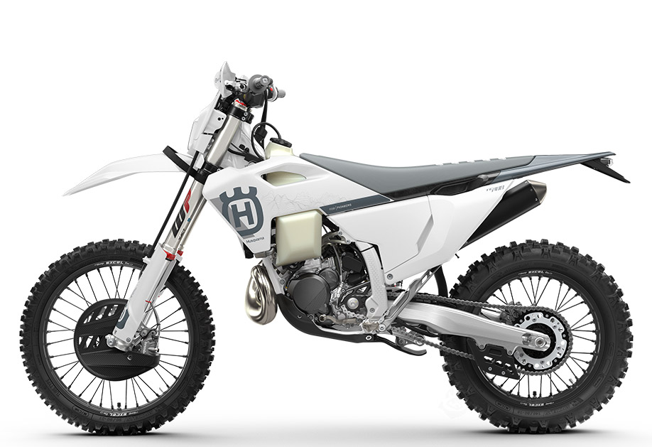 PHO_BIKE_90_LI_husqvarna-motorcycles-TE-300-pro-2025-90-left_#SALL_#AEPI_#V1.jpg