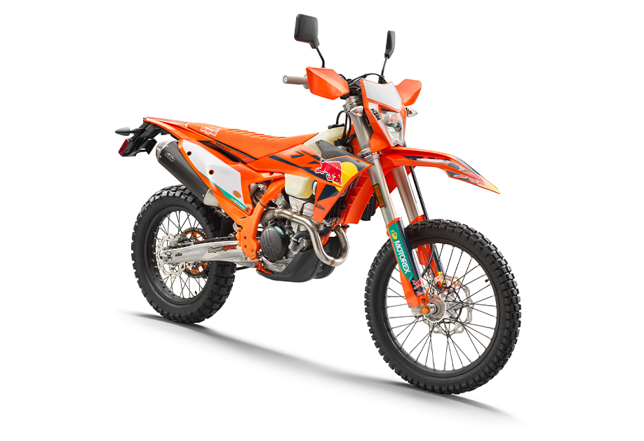 PHO_BIKE_90_REVO_MY25-KTM-350-EXC-F-US-CHAMPION-EDITION-FRONT-right_#SALL_#AEPI_#V1.png