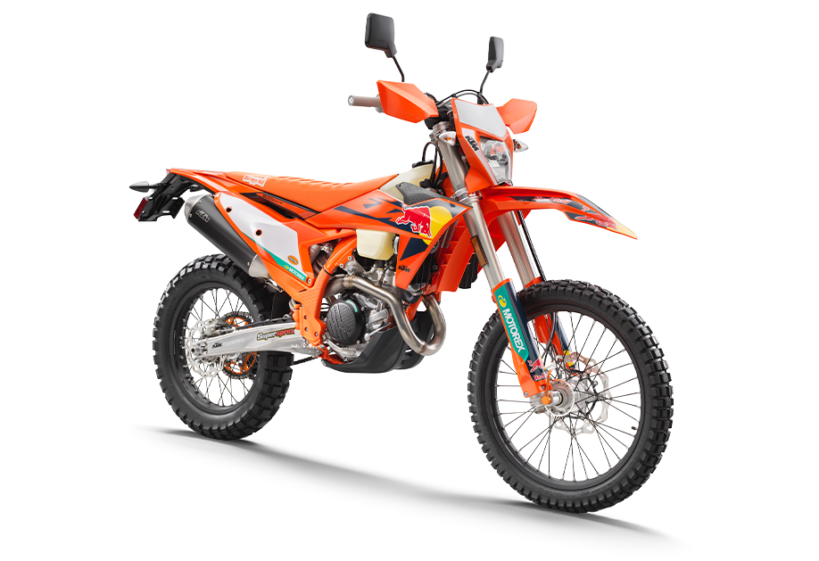 PHO_BIKE_90_REVO_MY25-KTM-500-EXC-F-US-CHAMPION-EDITION-FRONT-right_#SALL_#AEPI_#V1.png