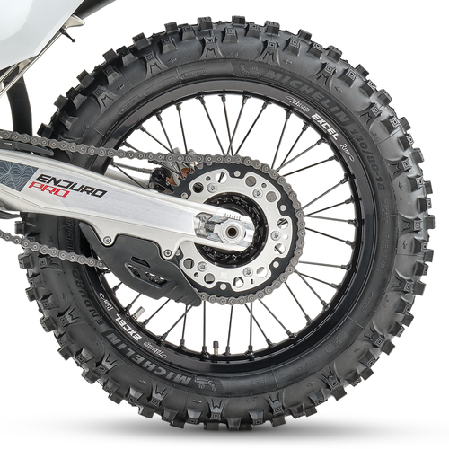 RACE-READY. BUILT TO LAST.