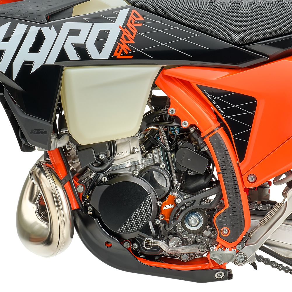 PURE 2-STROKE RESPONSE. MAXIMUM CONTROL.