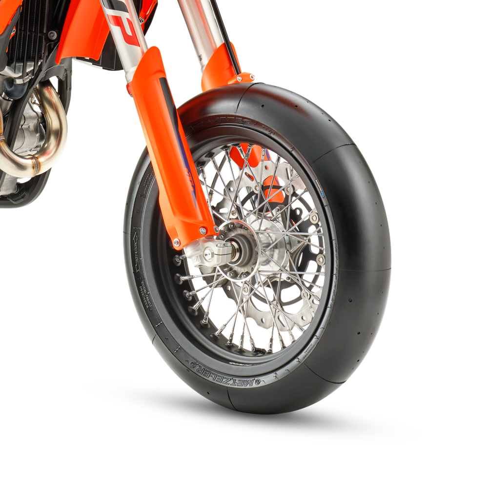 CORRIENDO SOBRE RAÍLES