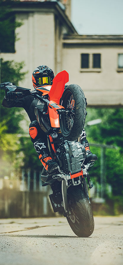 2022 KTM 690 SMC R - STREET SLAYER - KTM