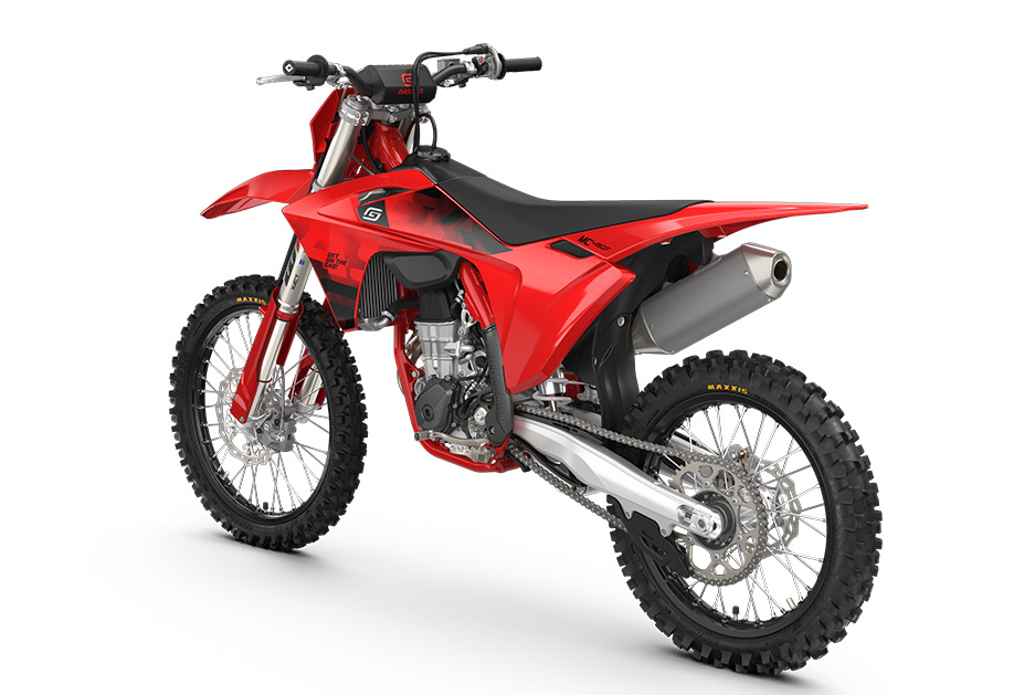PHO_BIKE_PERS_LIHI_GASGAS-MC-450F-MY26-rear-left_#SALL_#AEPI_#V1.jpg