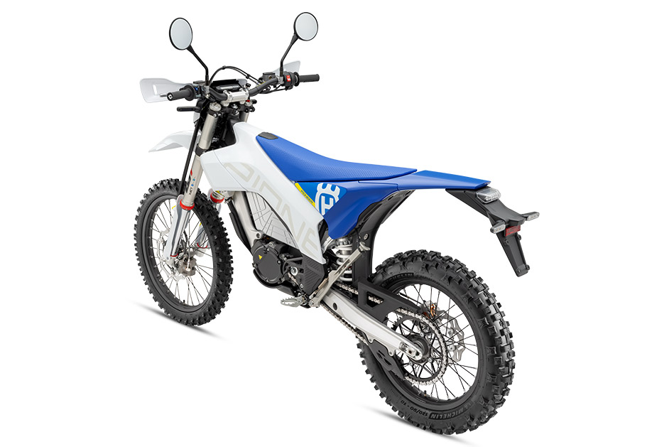 PHO_BIKE_PERS_LIHI_Husqvarna-Pioneer-MY25-rear-left_#SALL_#AEPI_#V1.jpg