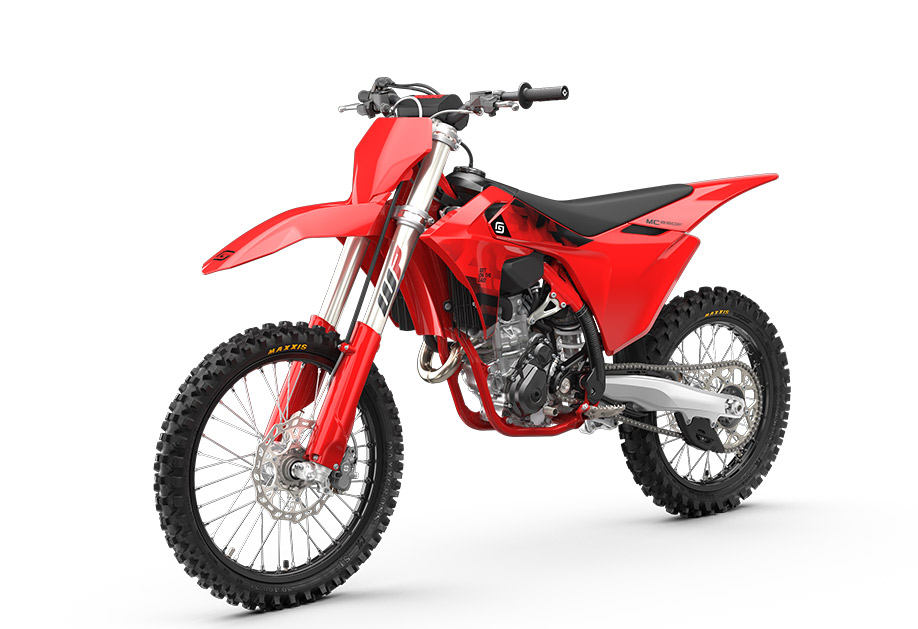 PHO_BIKE_PERS_LIVO_GASGAS-MC-250F-MY26-front-left_#SALL_#AEPI_#V1.jpg