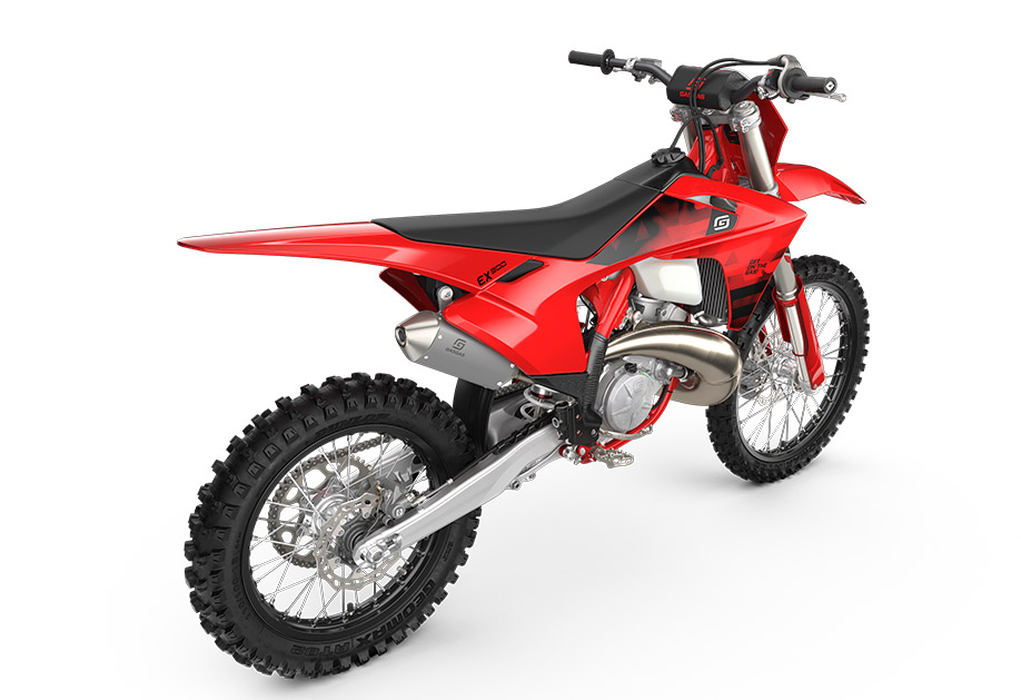 PHO_BIKE_PERS_REHI_GASGAS-EC-500F-MY26-rear-right_#SALL_#AEPI_#V1.jpg