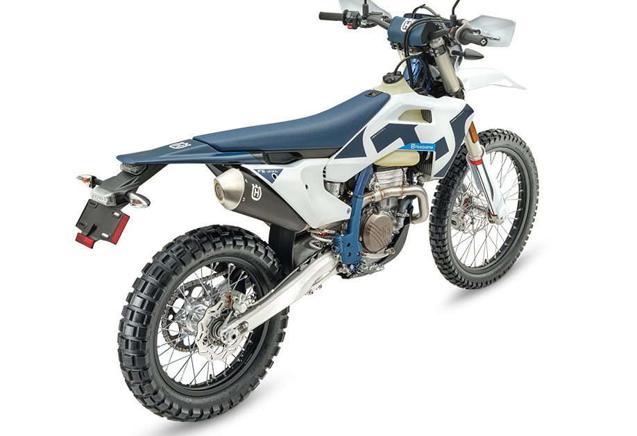 PHO_BIKE_PERS_REHI_HQV-Enduro-FE-350s-MY26-rear-right_#SALL_#AEPI_#V1.png