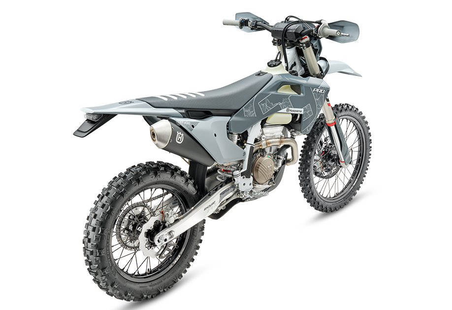 PHO_BIKE_PERS_REHI_Husqvarna-Enduro-FE-350-PRO-MY26-rear-right_#SALL_#AEPI_#V1.png