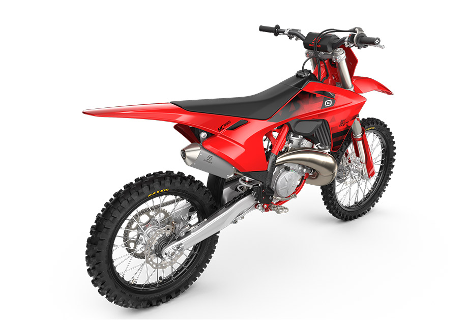 PHO_BIKE_PERS_REHI_MC250-MY26-rear-right_#SALL_#AEPI_#V1.jpg