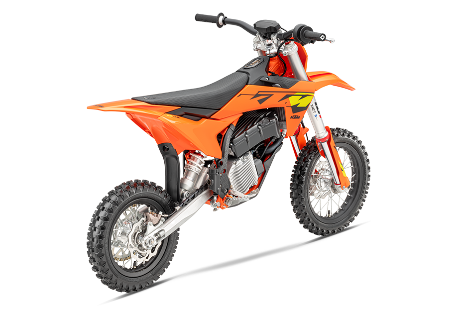 PHO_BIKE_PERS_REHI_MY-25-KTM-SX-E-5-rear-Right_#SALL_#AEPI_#V1.png