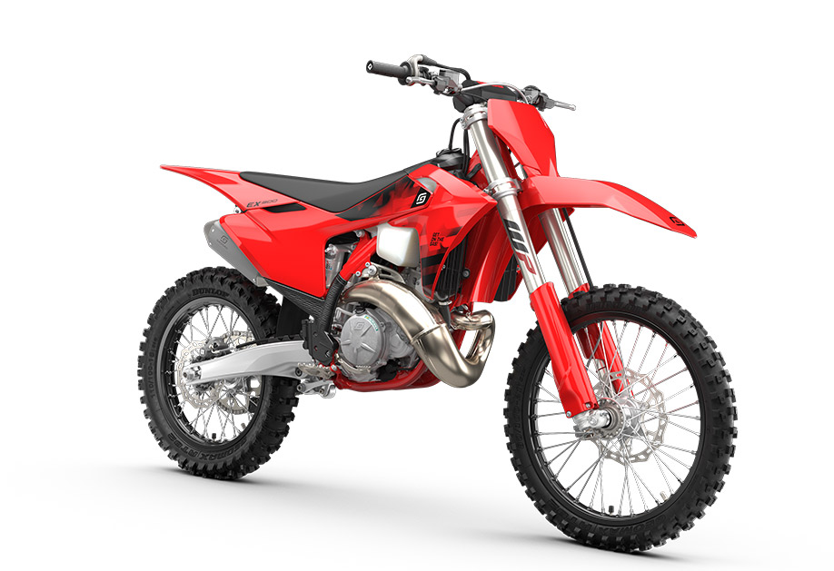 PHO_BIKE_PERS_REVO_GASGAS-EC-500F-MY26-front-right_#SALL_#AEPI_#V1.jpg