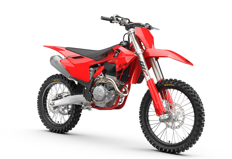 PHO_BIKE_PERS_REVO_GASGAS-MC-250F-MY26-front-right_#SALL_#AEPI_#V1.jpg