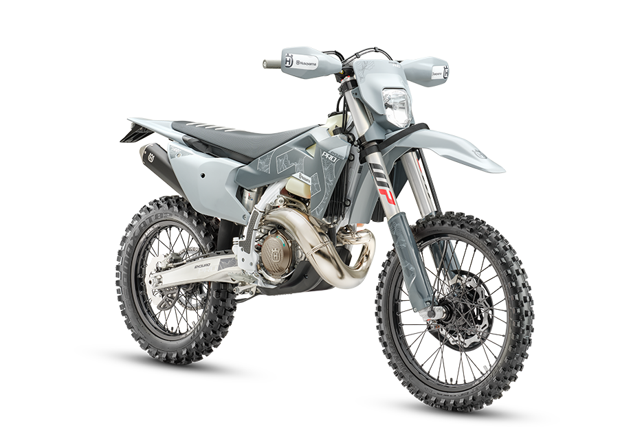 PHO_BIKE_PERS_REVO_Husqvarna-Enduro-TE-300-PRO-US-MY26-front-right_#SEN-US_#AEPI_#V1.png
