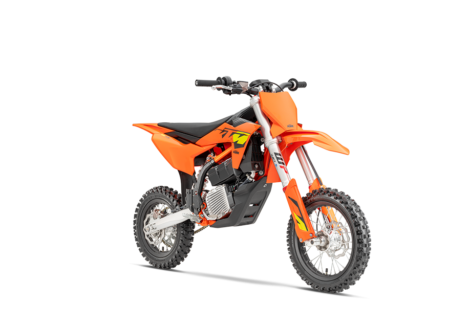 PHO_BIKE_PERS_REVO_KTM-electric-bikes-sx-e5-right-front-view-studio_#SALL_#AEPI_#V1.png