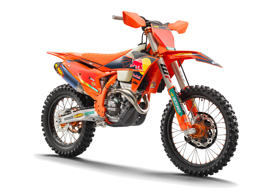 PHO_BIKE_PERS_REVO_MY24-KTM-350-XC-F-Factory-Edition-90de-front-Right_#SALL_#AEPI_#V1.png